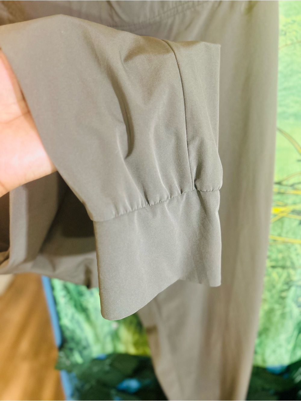 Nike Olive-Taupe Dri-FIT Lightweight Nylon Pants w Side Zipped Pocket | Size L - Picture 6 of 11